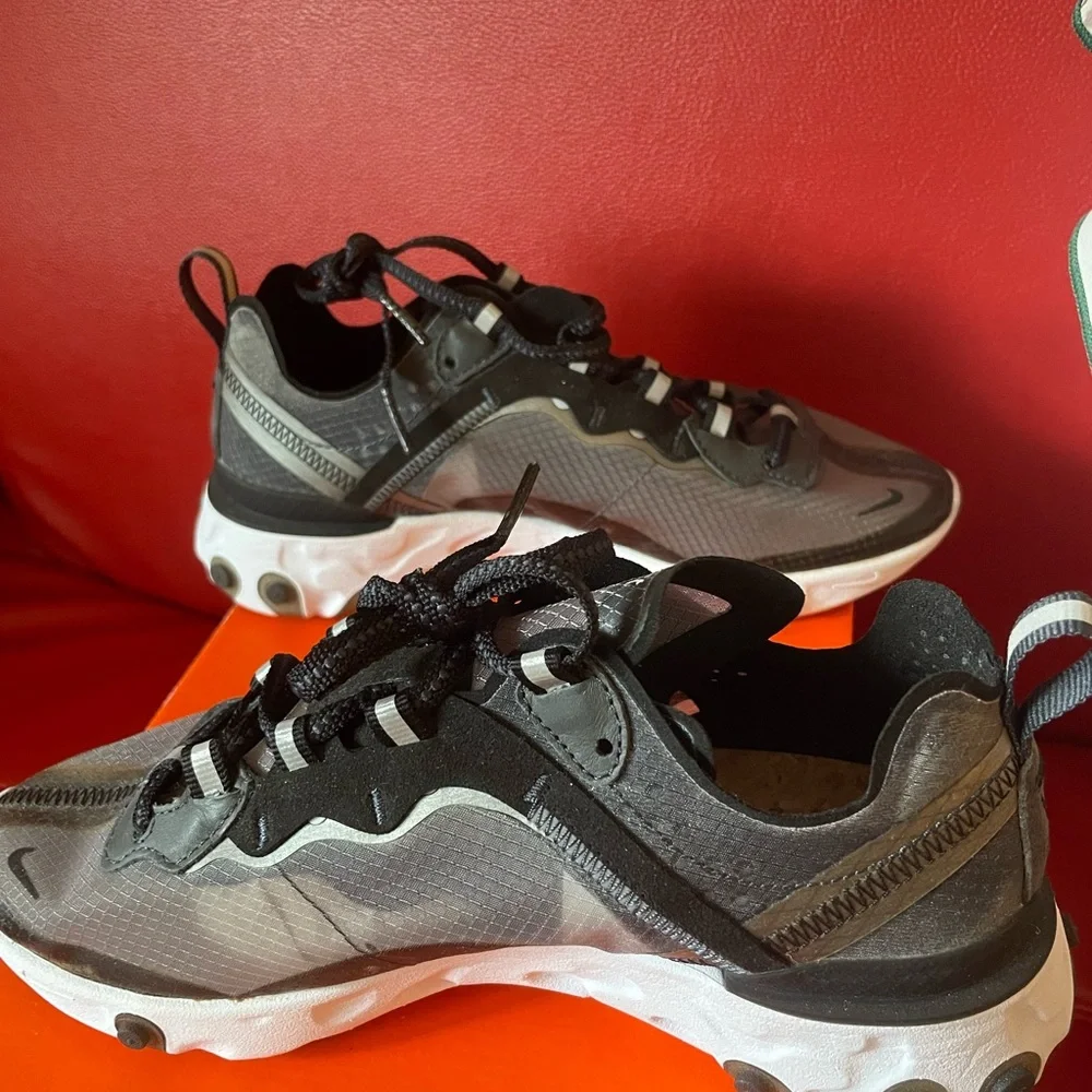 Nike React Element 87
“Anthracite” Sz 5 Men’s // Women’s 6.5 - Picture 4 of 5